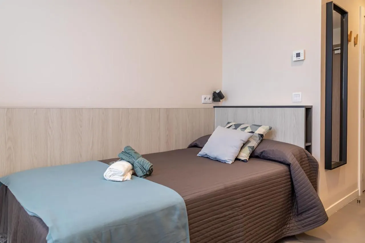 Residencia Universitaria Resa Campus Màlaga Hostel